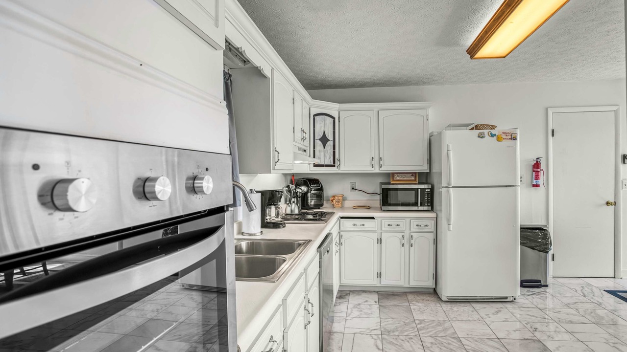 Photo of Kitchen in Alpine Lake