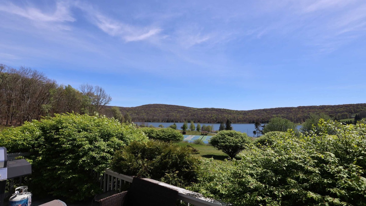 Photo of Outdoor in Alpine Lake