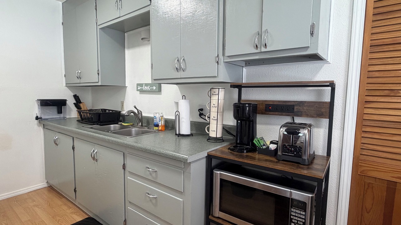 Photo of Kitchen in Russian Jack Park