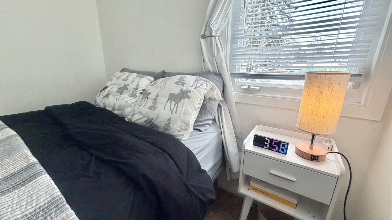 Photo of Bedroom in Russian Jack Park