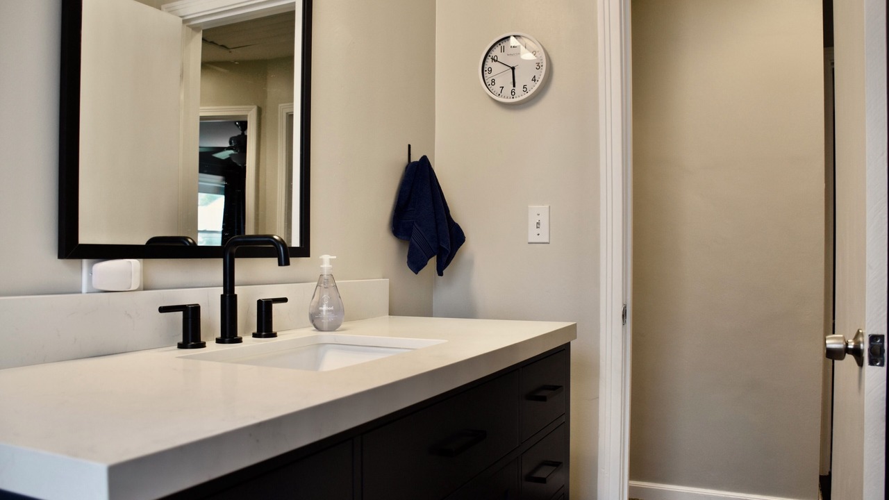 Photo of Bathroom in Tower Homes