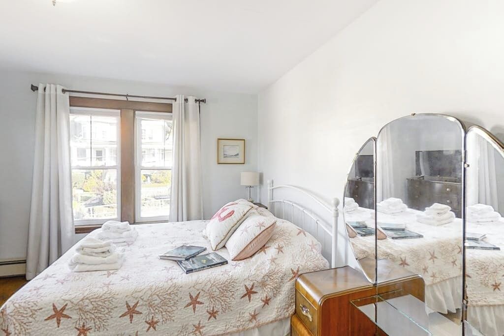 Photo of Bedroom in Boothbay Harbor