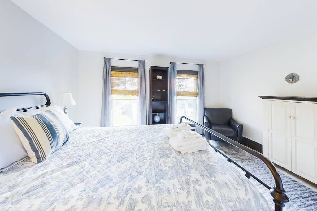 Photo of Bedroom in Boothbay Harbor