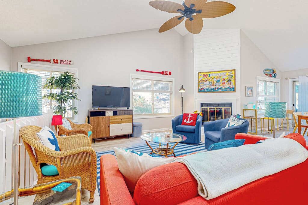 Photo of Livingroom in Sandpiper Pines