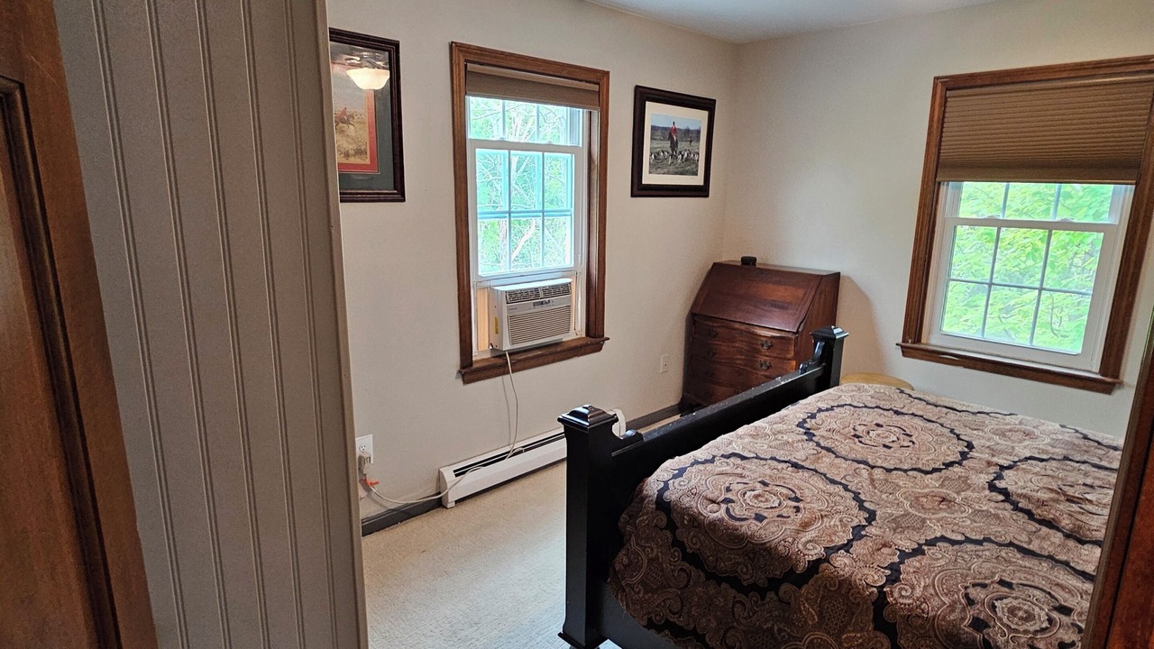 Photo of Bedroom in Westbrook