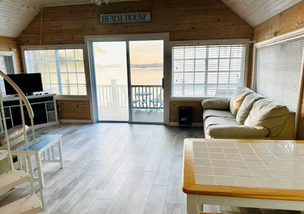 Photo of Livingroom in Franklin