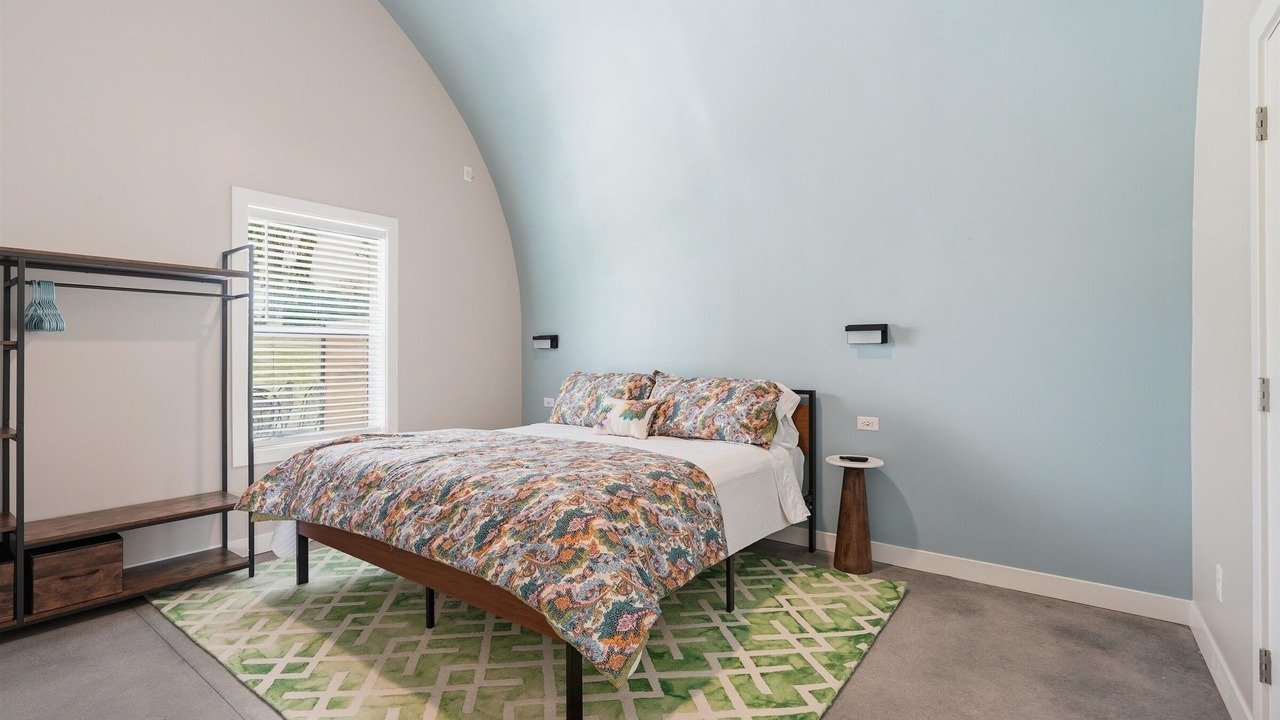 Photo of Bedroom in Pleasant Hill