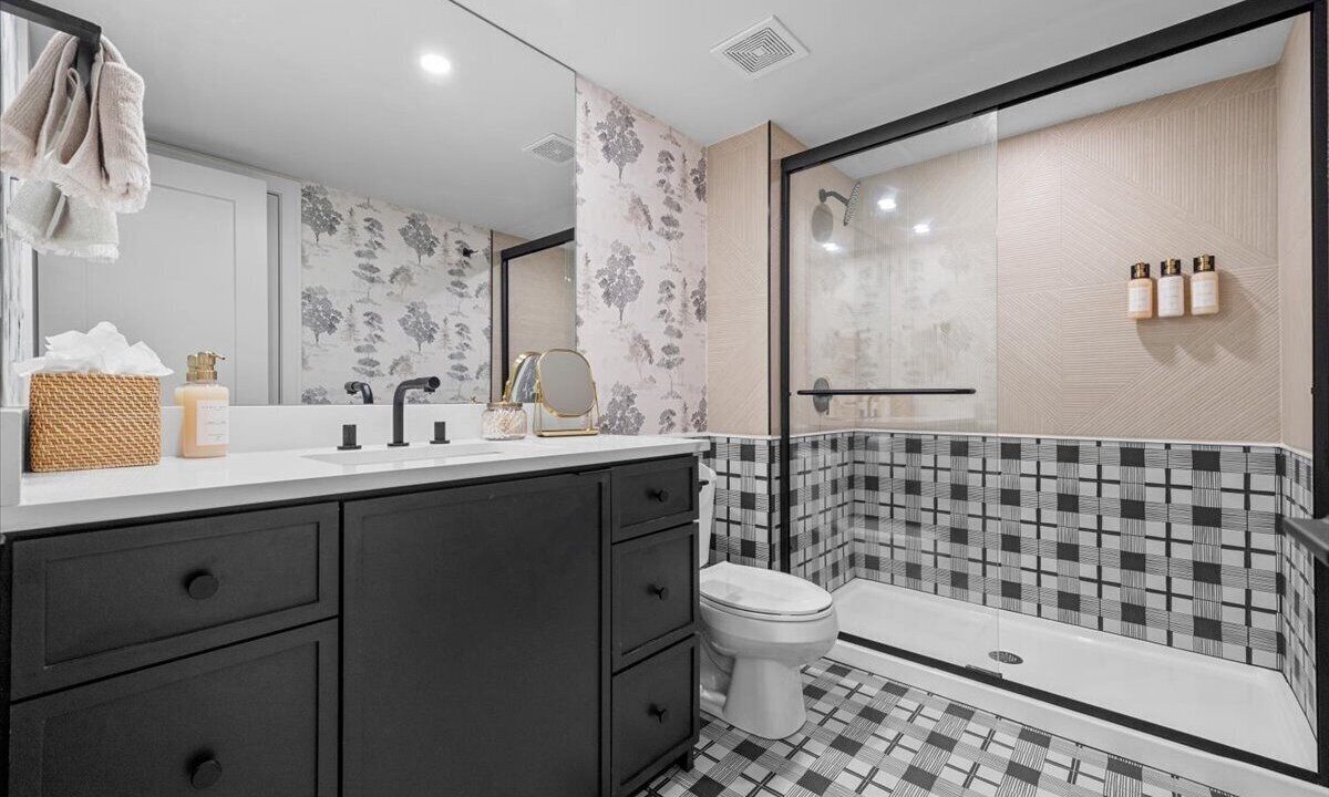Photo of Bathroom in Prairie Village