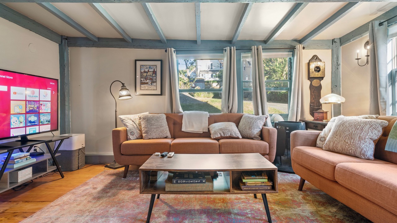 Photo of Bedroom in Beverly