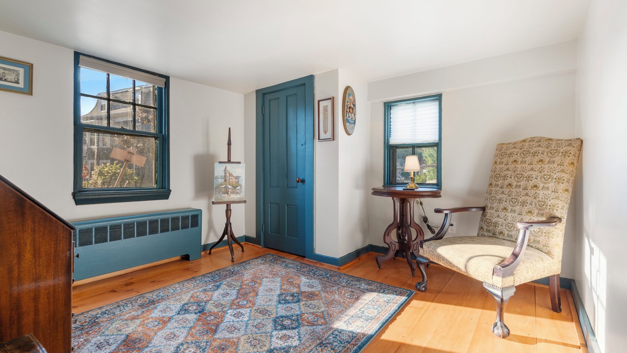 Photo of Bedroom in Beverly