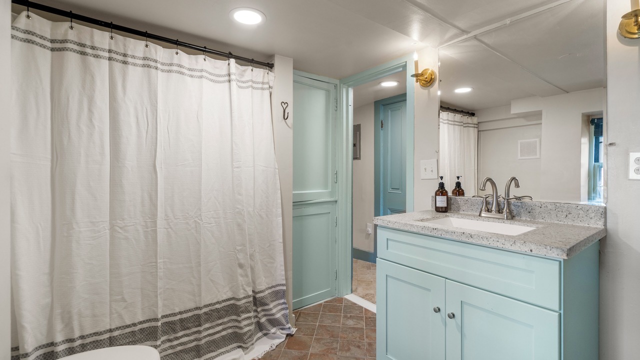 Photo of Bathroom in Beverly