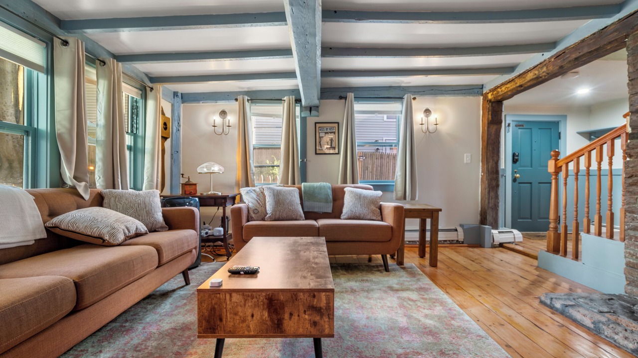 Photo of Bedroom in Beverly