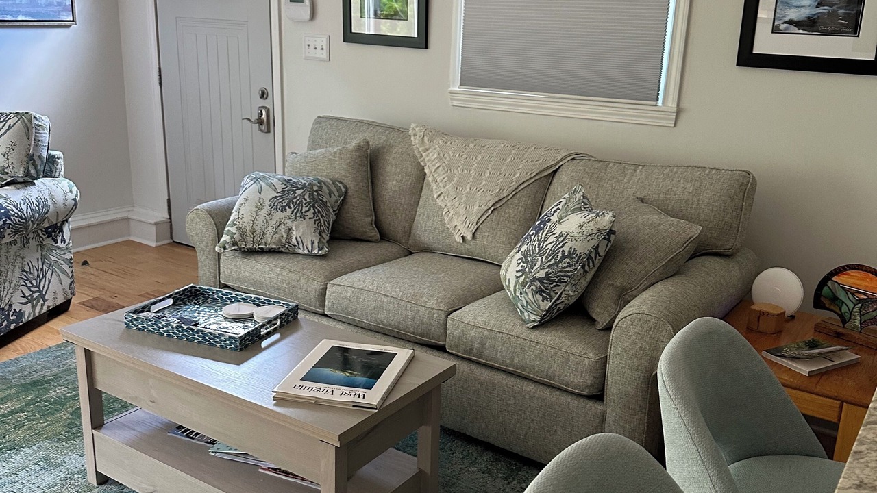 Photo of Livingroom in Redstar