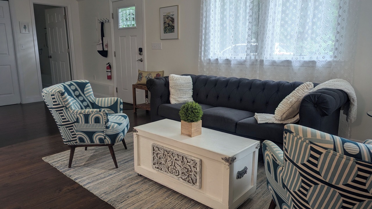 Photo of Livingroom in Bethel