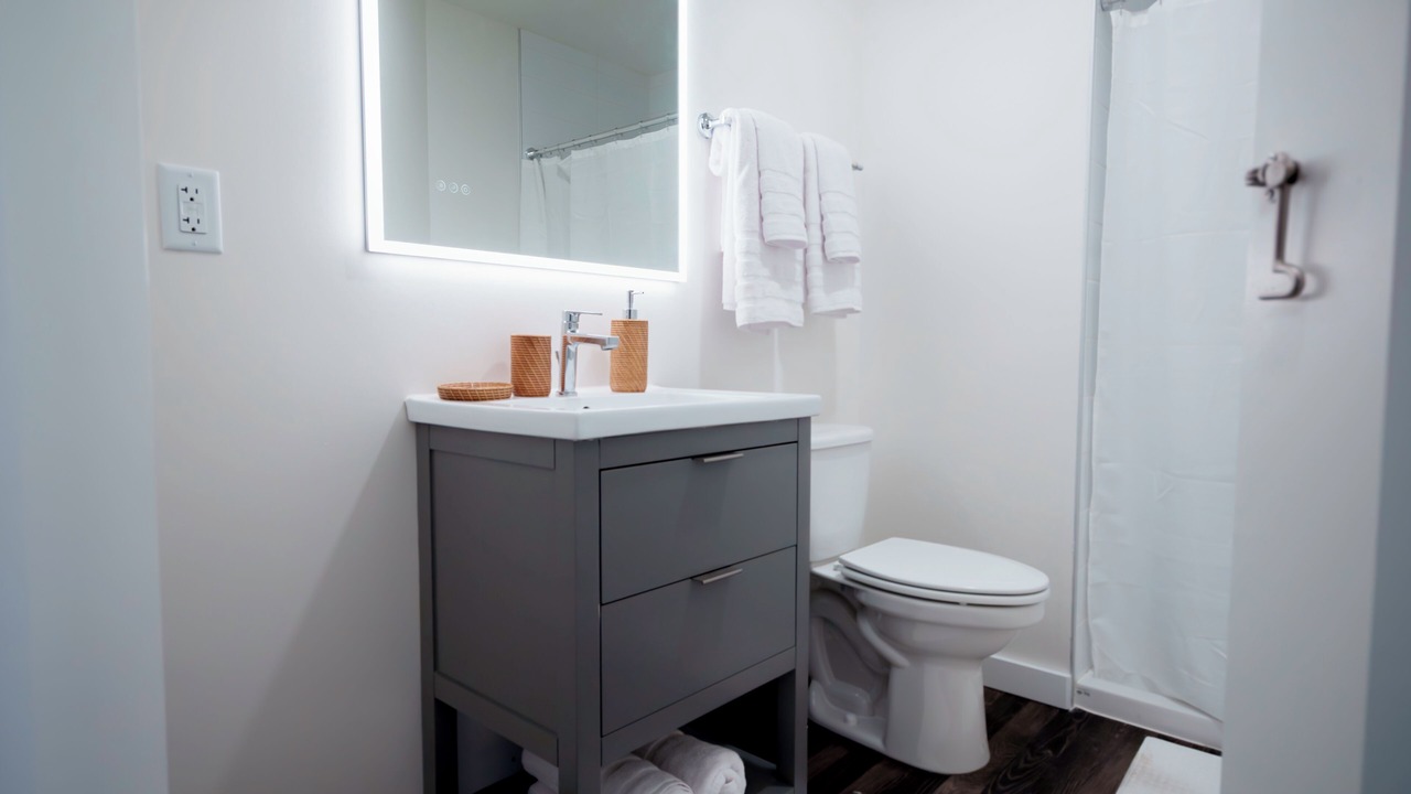 Photo of Bathroom in Uptown District