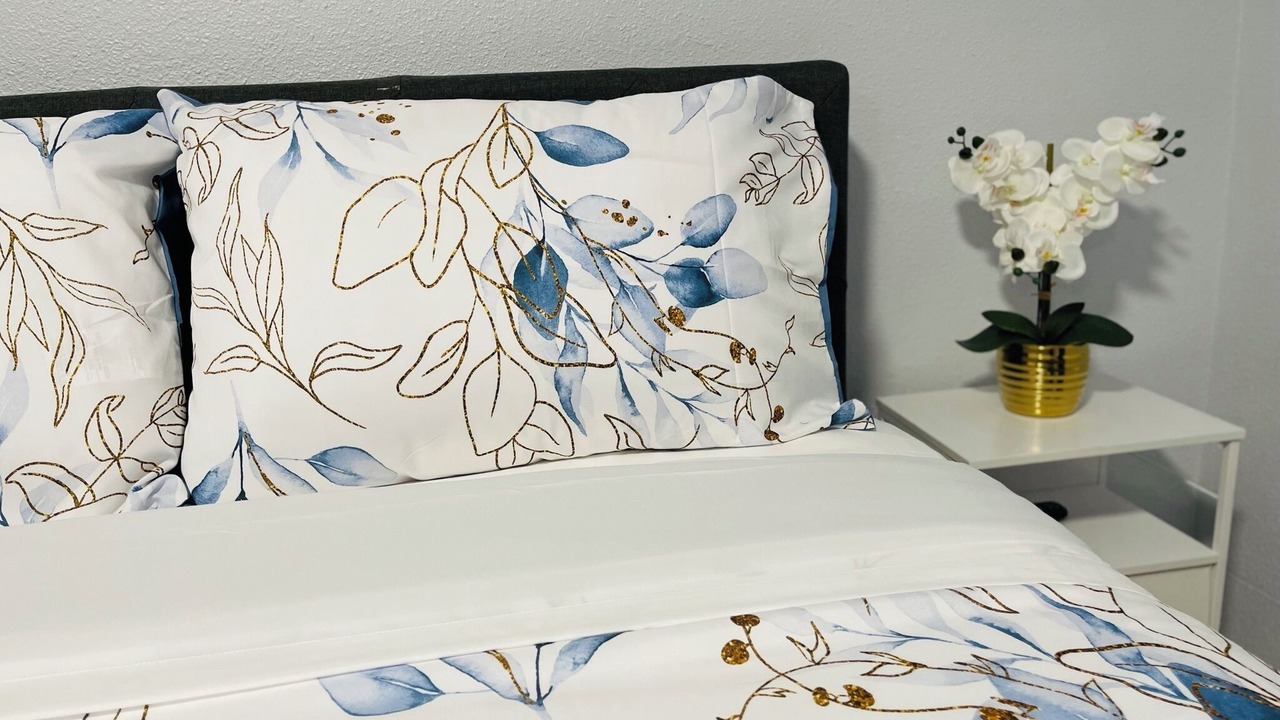 Photo of Bedroom in Maple Heights