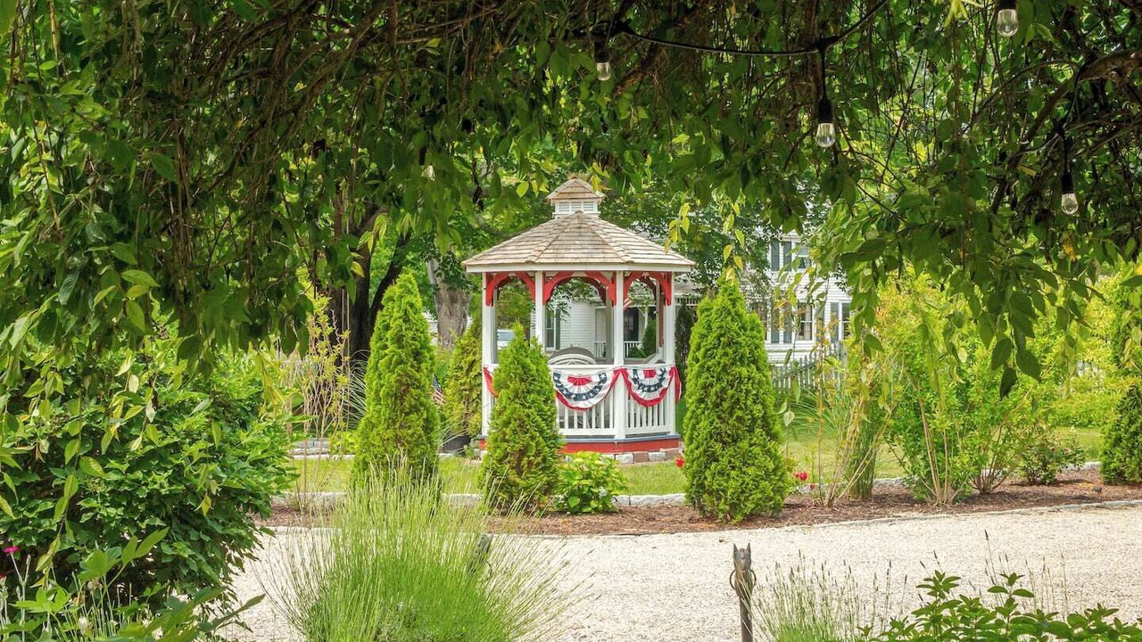 Photo of Others in Stonington