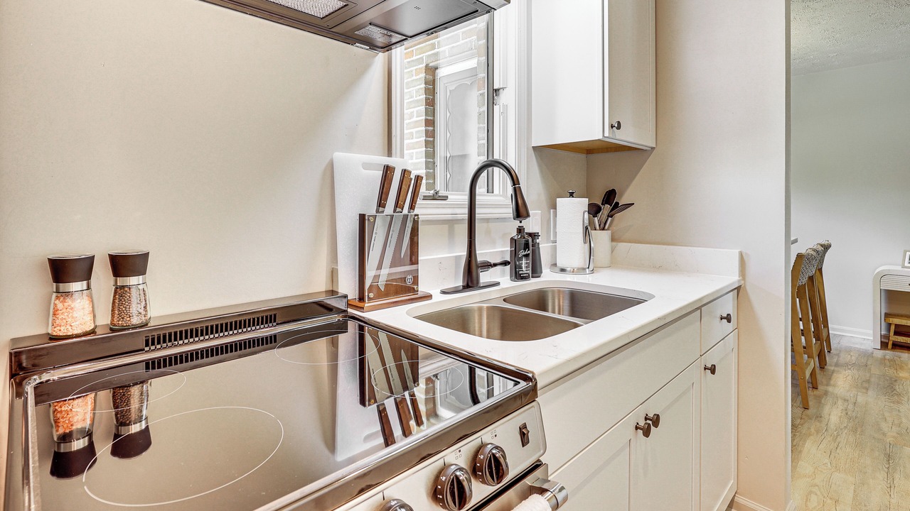 Photo of Kitchen in Meyers Lake