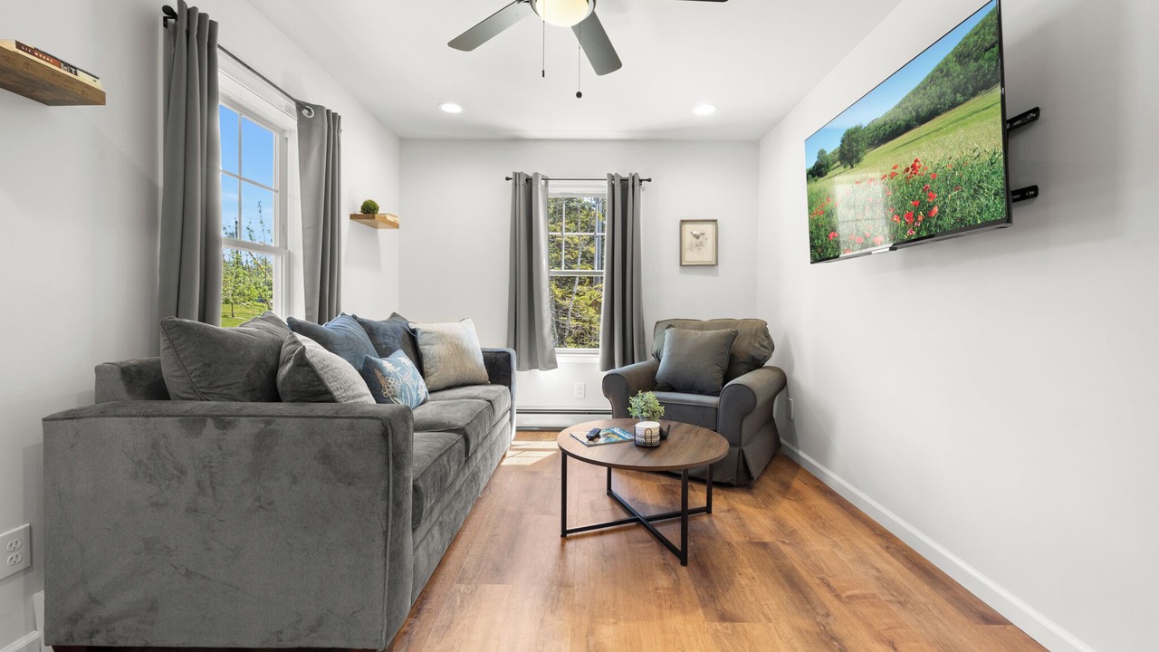 Photo of Livingroom in Bernard