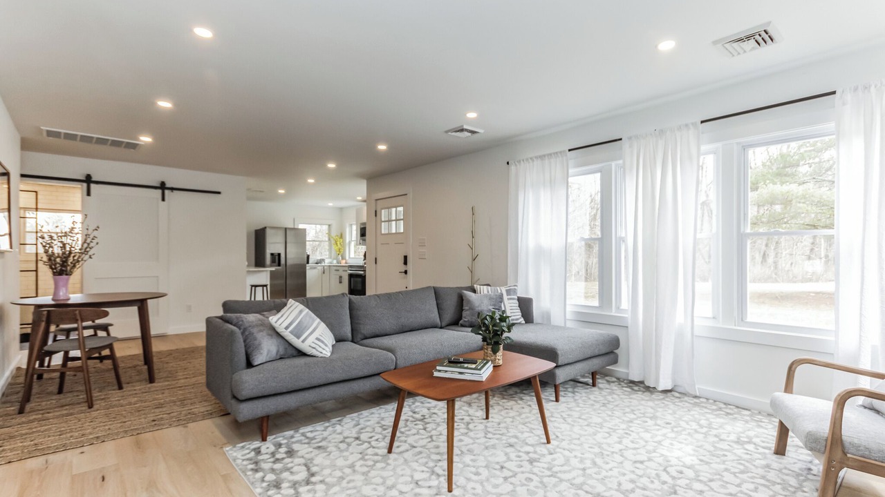 Photo of Livingroom in Hollowville