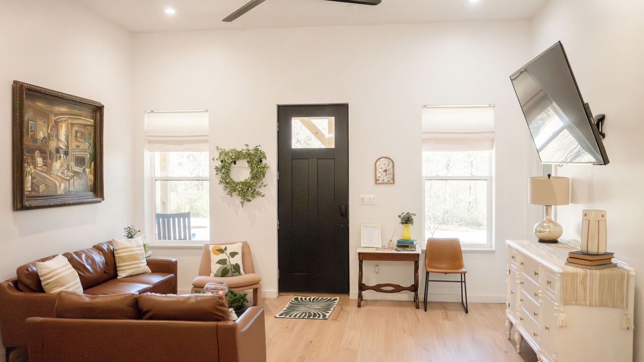 Photo of Livingroom in Clarksville