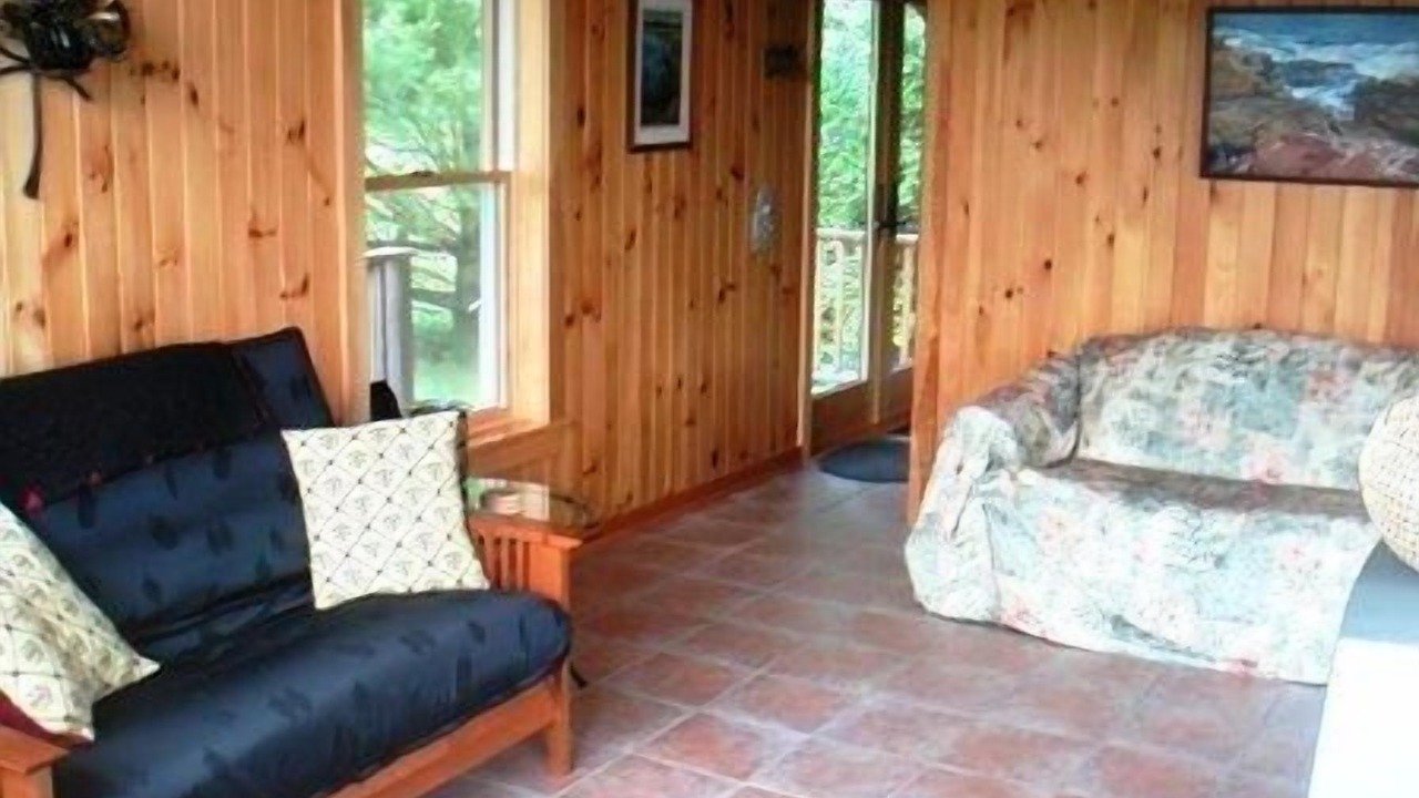 Photo of Livingroom in Seal Cove