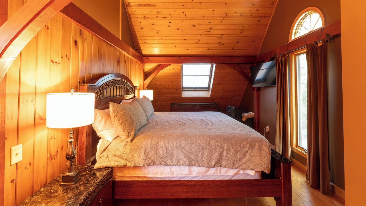 Photo of Bedroom in Cummington