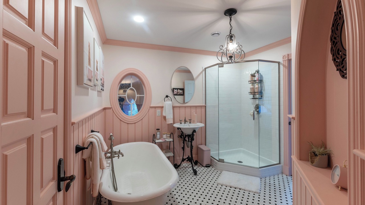 Photo of Bathroom in Cummington