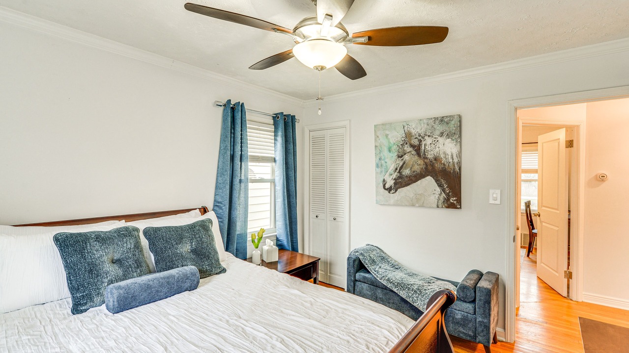 Photo of Bedroom in Maple Heights