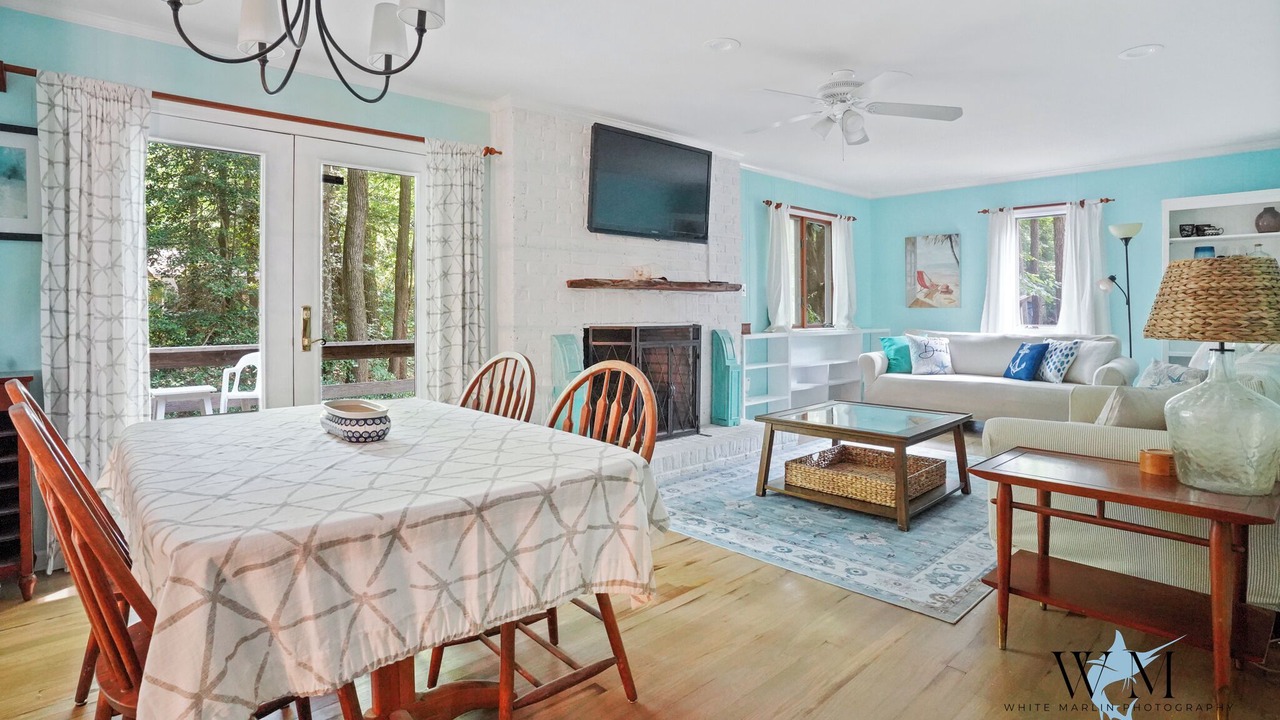 Photo of Livingroom in Ocean Pines