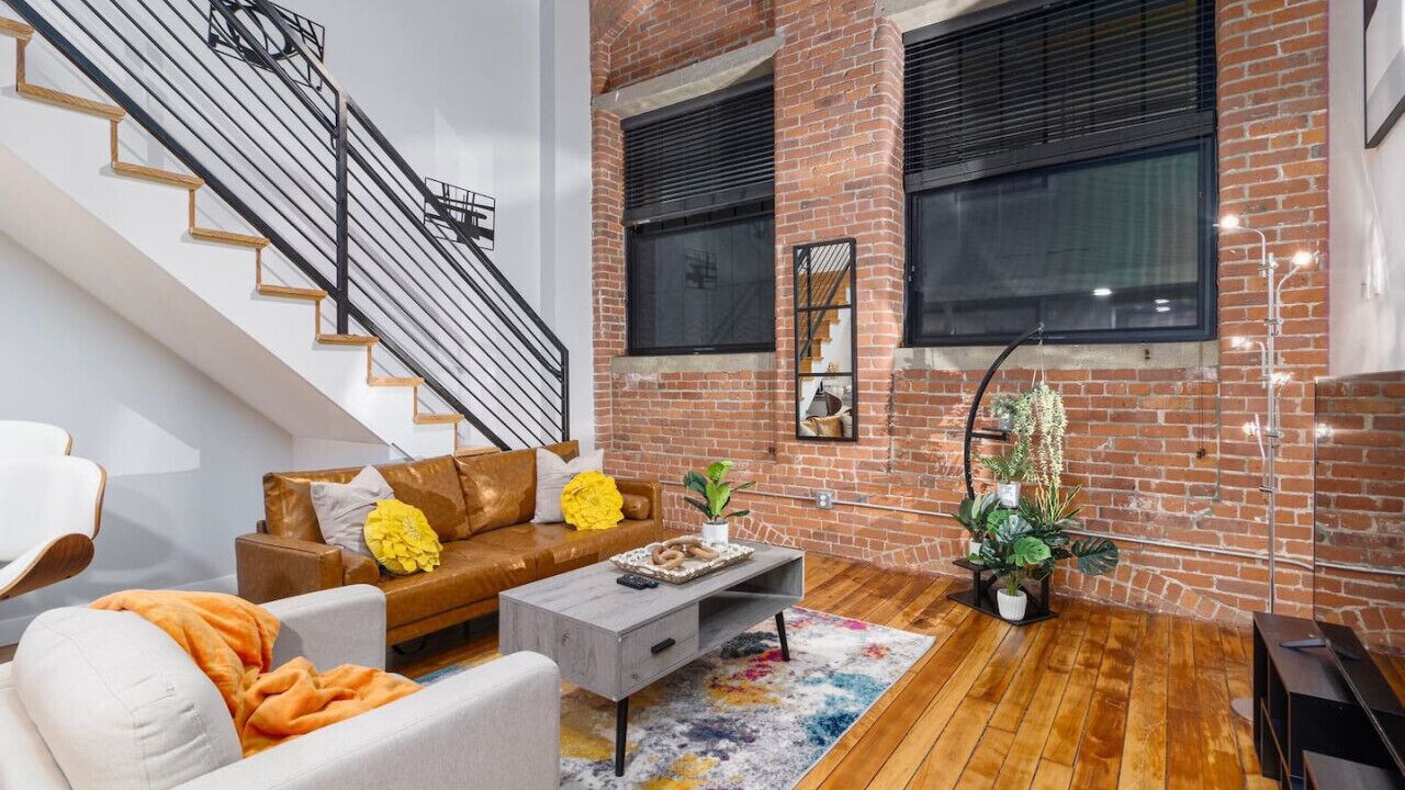Photo of Livingroom in Providence