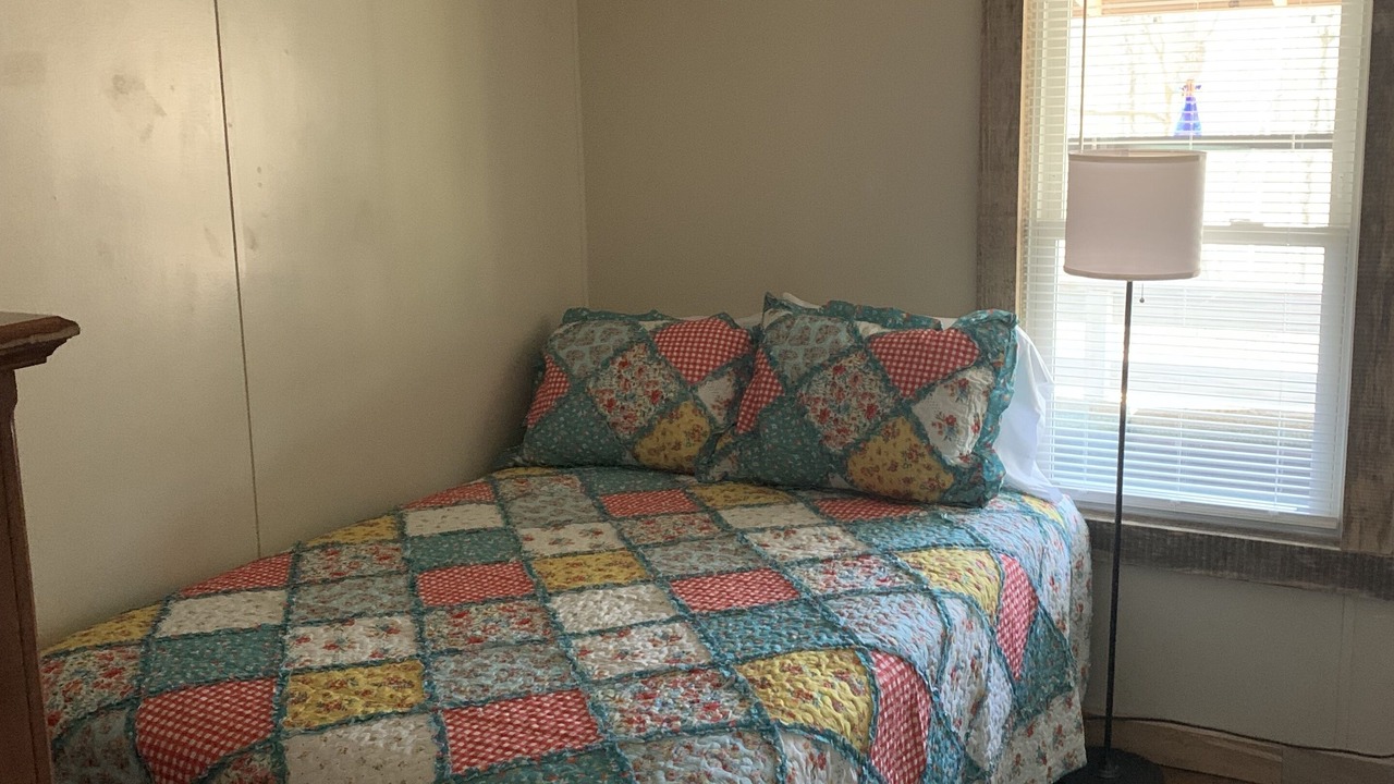 Photo of Bedroom in Mid America