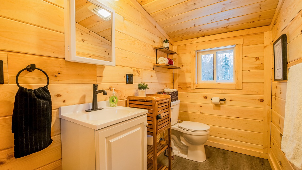Photo of Bathroom in Starks