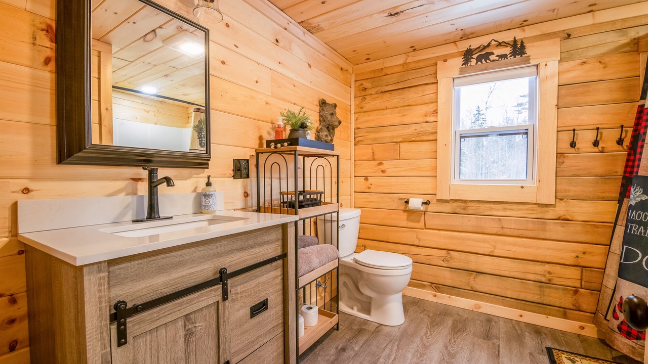 Photo of Bathroom in Starks