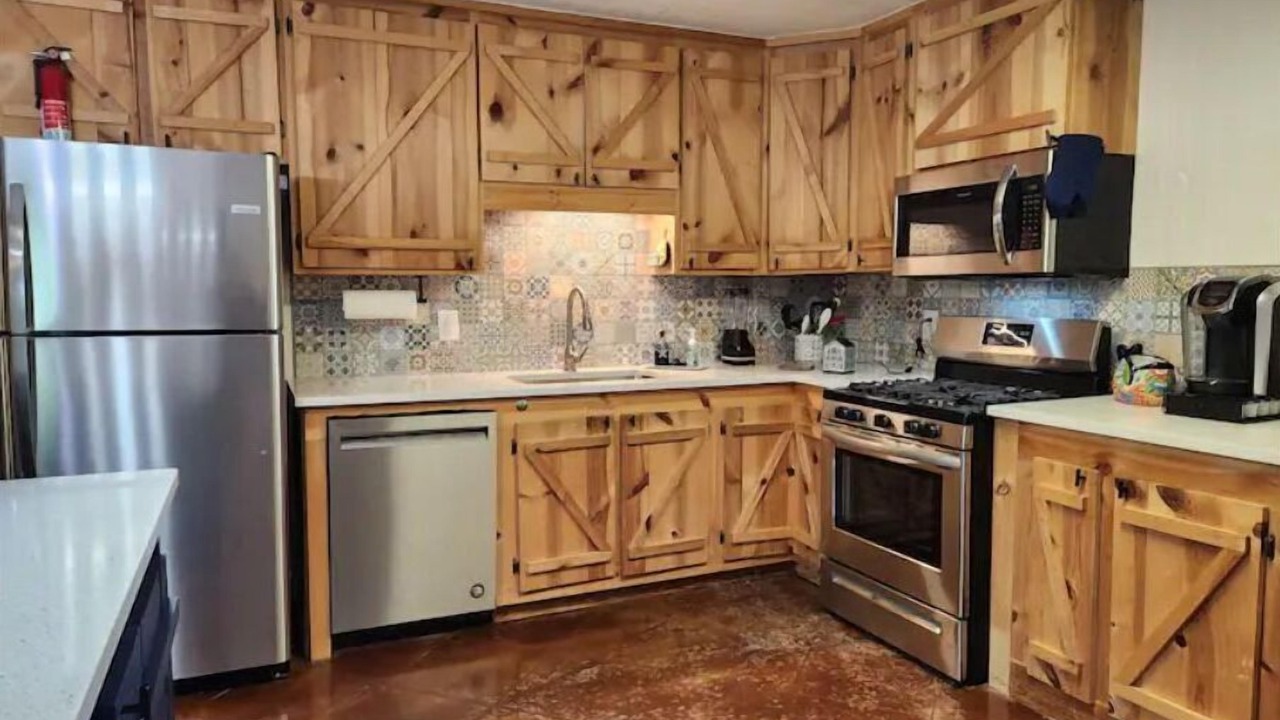 Photo of Kitchen in Sulphur