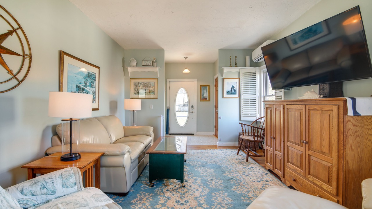 Photo of Livingroom in Minot