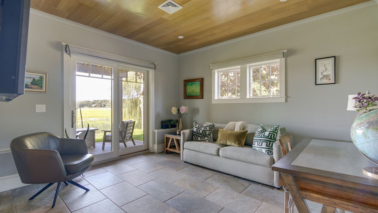 Photo of Livingroom in Minot