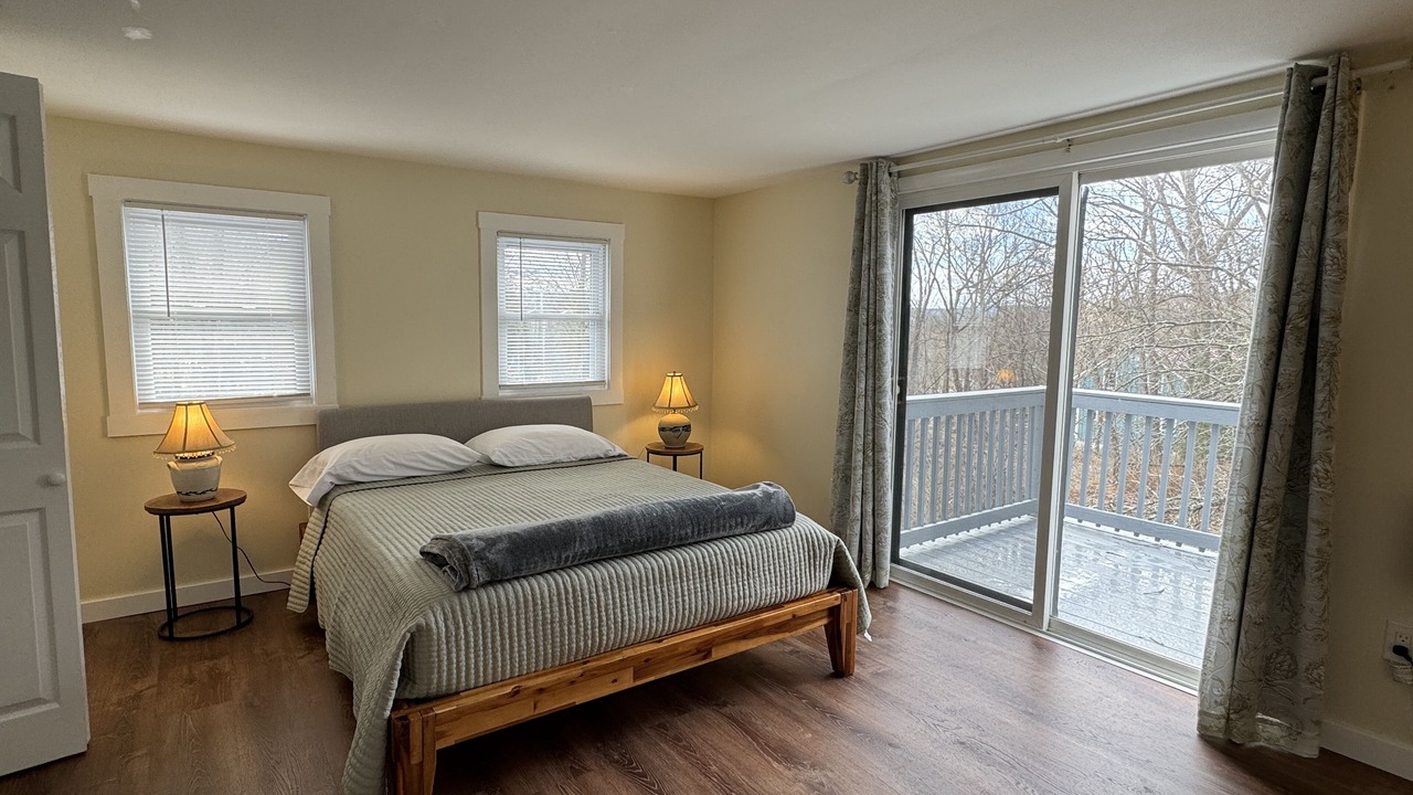 Photo of Bedroom in Lebanon Springs