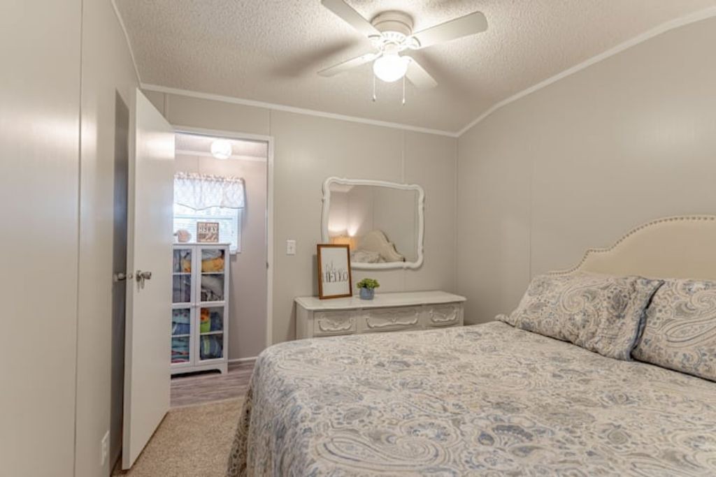 Photo of Bedroom in Falls of Rough