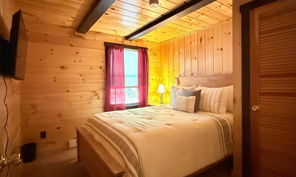 Photo of Bedroom in Eidelweiss Village