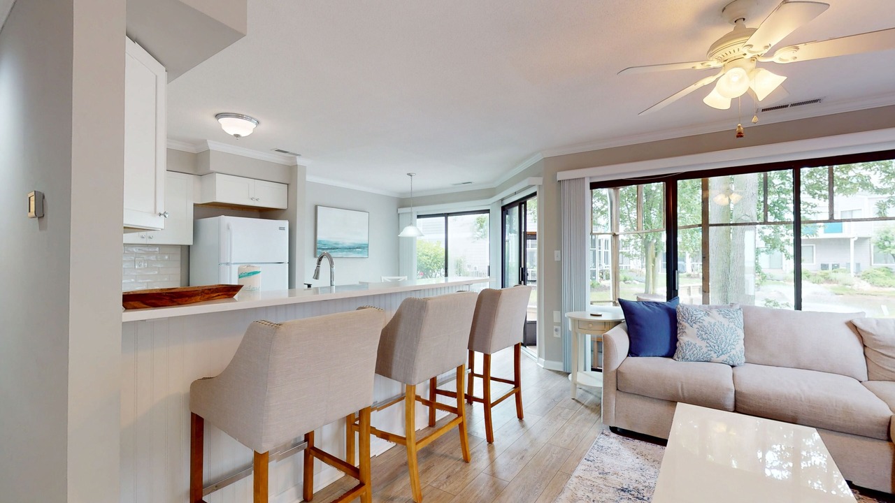 Photo of Livingroom in Fenwick Island