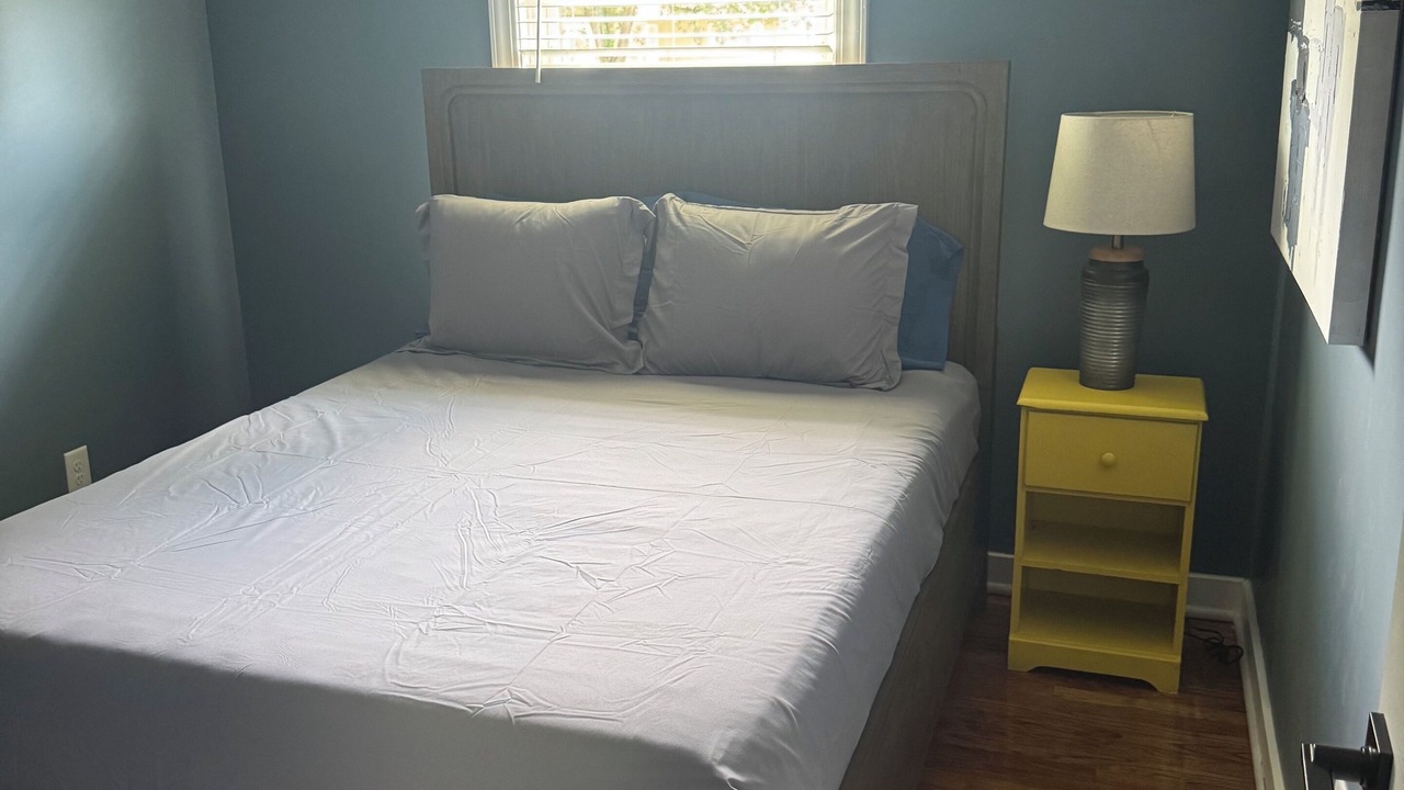 Photo of Bedroom in Bowling Green