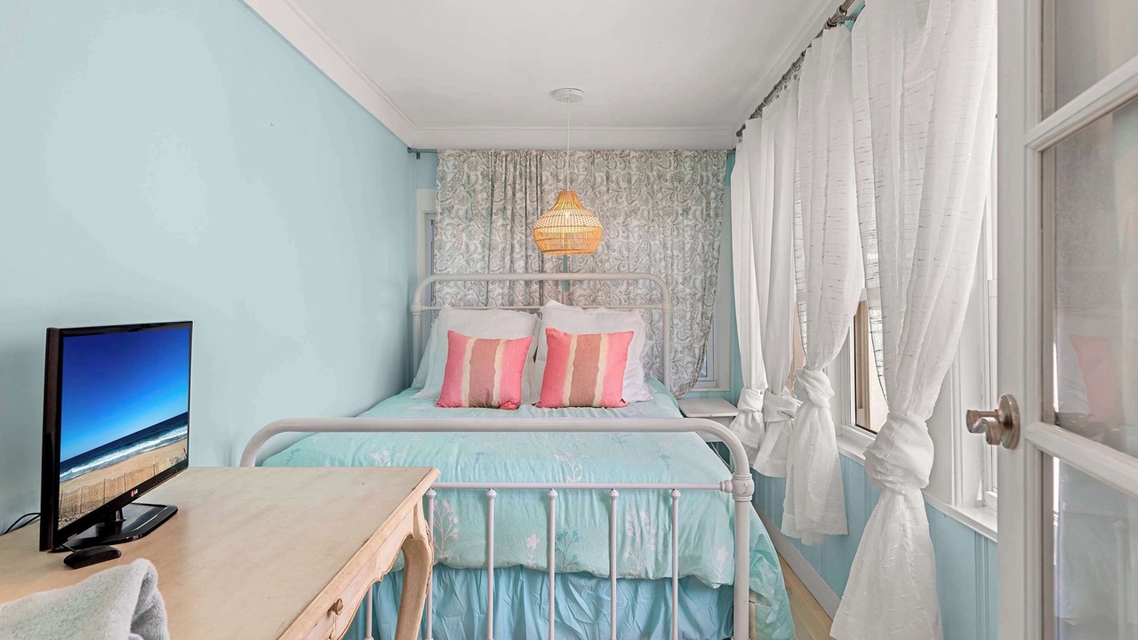 Photo of Bedroom in Salisbury Beach