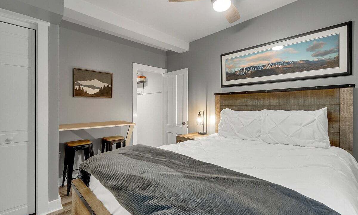 Photo of Bedroom in Bethel