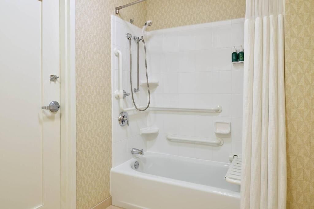 Photo of Bathroom in East Bayside