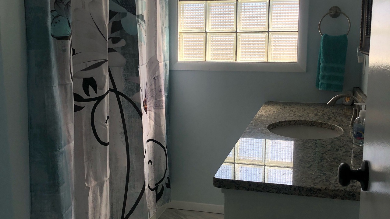 Photo of Bathroom in Hutchinson