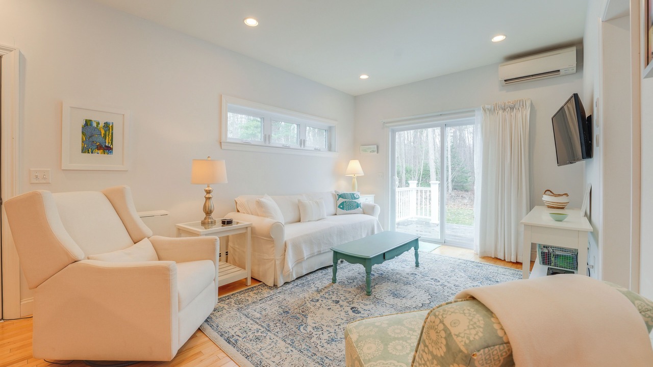Photo of Bedroom in Back Cove