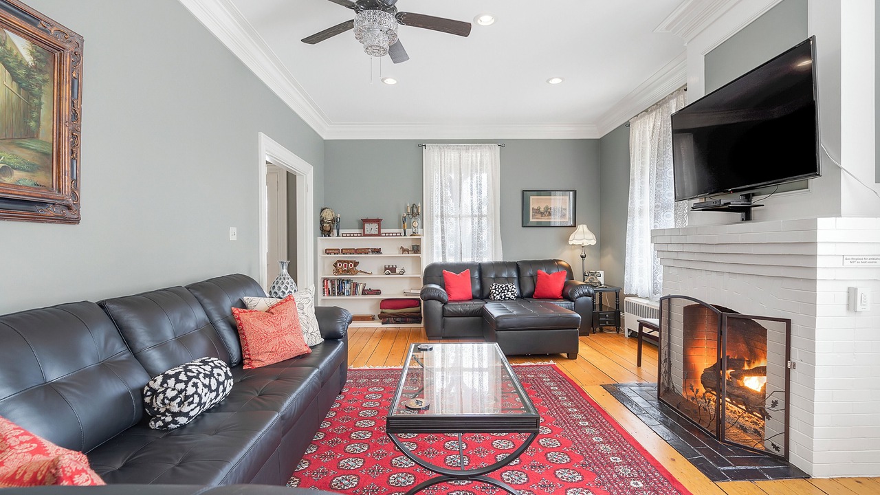 Photo of Livingroom in Bethel