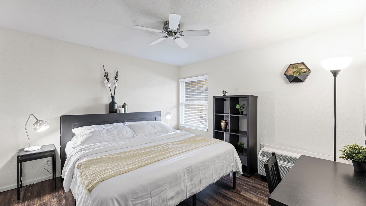 Photo of Bedroom in Overland Park