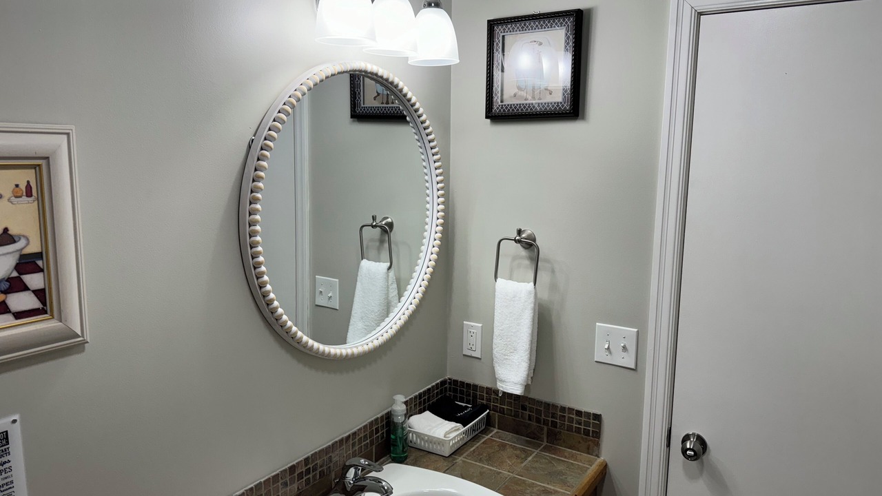 Photo of Bathroom in Vinita